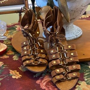 Tory Burch sandals🍄